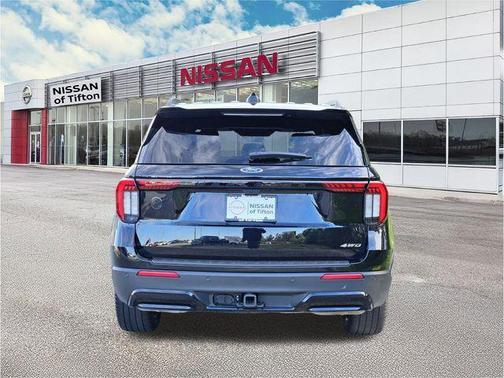 Black Metallic 2025 Ford Explorer ST-Line