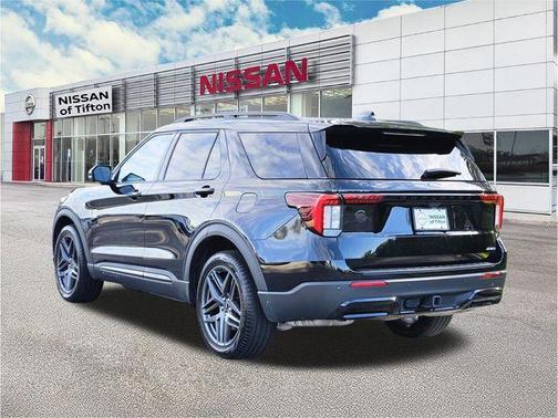 Black Metallic 2025 Ford Explorer ST-Line