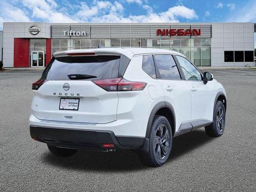 Everest White P 2026 Nissan Rogue SV