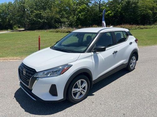 Fresh Powder 2024 Nissan Kicks S