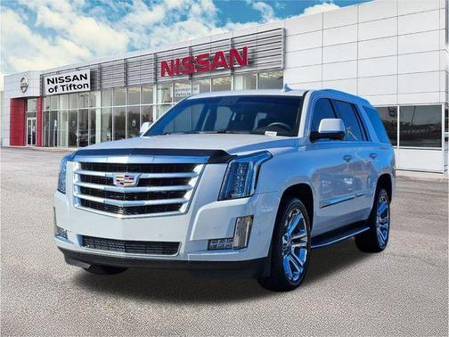 2017 Cadillac Escalade Luxury