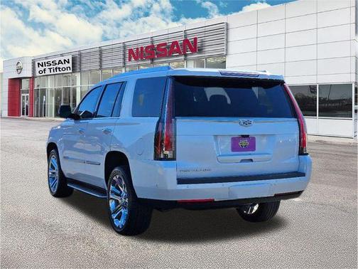 2017 Cadillac Escalade Luxury