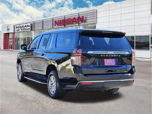 2024 Chevrolet Suburban LT