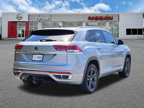 Pyrite Silver Metallic 2021 Volkswagen Atlas Cross Sport 3.6L V6 SE w/Technology R-Line