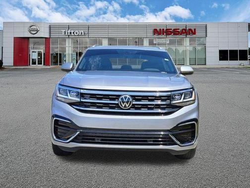 Pyrite Silver Metallic 2021 Volkswagen Atlas Cross Sport 3.6L V6 SE w/Technology R-Line