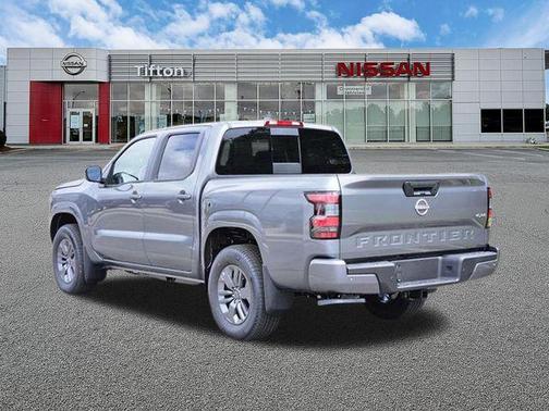 Gun Metallic 2026 Nissan Frontier SV