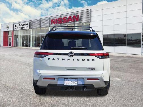 2 Tone White / Black Roof 2023 Nissan Pathfinder Platinum