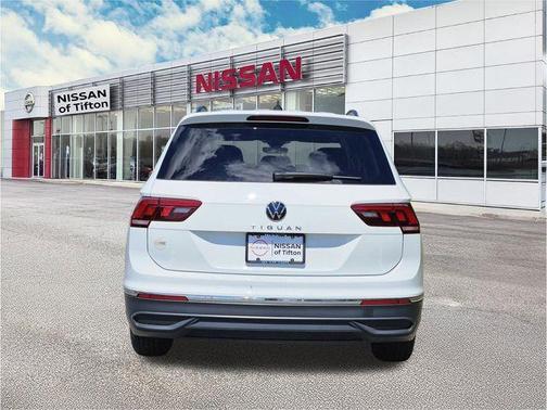 Pure White 2024 Volkswagen Tiguan 2.0T S