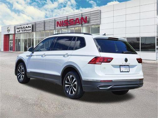 Pure White 2024 Volkswagen Tiguan 2.0T S
