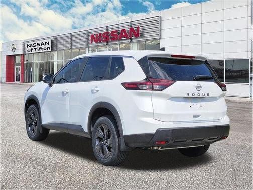 Everest White P 2026 Nissan Rogue SV