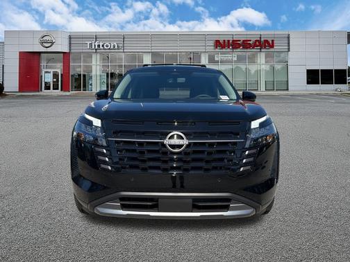 Super Black 2026 Nissan Pathfinder Platinum