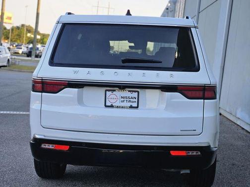 Bright White Clearcoat 2024 Jeep Wagoneer Series II
