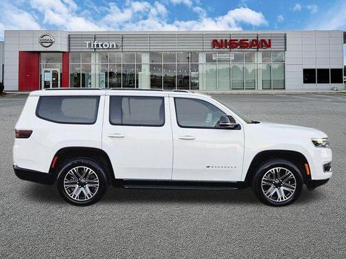 Bright White Clearcoat 2024 Jeep Wagoneer Series II