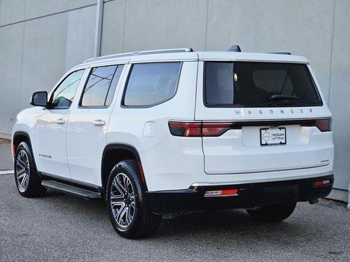 Bright White Clearcoat 2024 Jeep Wagoneer Series II