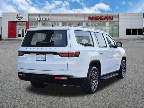 Bright White Clearcoat 2024 Jeep Wagoneer Series II