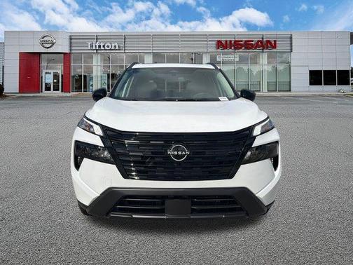 White Pearl 2027 Nissan Rogue