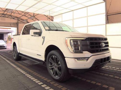 White Metallic 2022 Ford F-150 Lariat