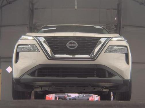 White 2023 Nissan Rogue SV