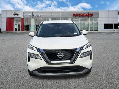 White 2023 Nissan Rogue SV