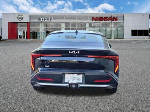 Aurora Black 2025 Kia K4