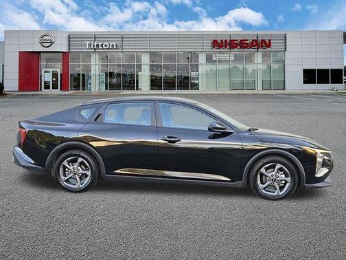 Aurora Black 2025 Kia K4