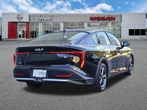 Aurora Black 2025 Kia K4