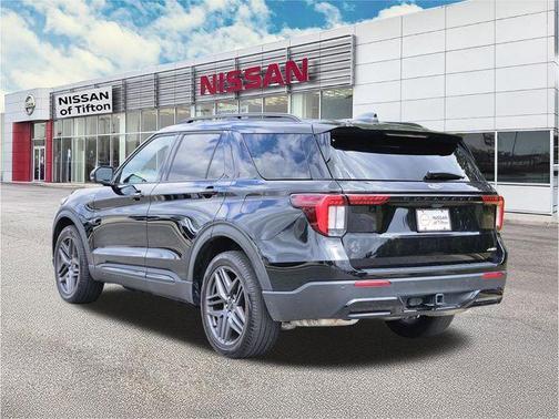 Black Metallic 2025 Ford Explorer ST-Line