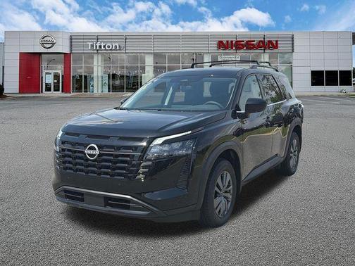 Black 2026 Nissan Pathfinder SV