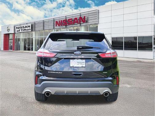 Black Metallic 2024 Ford Edge Titanium