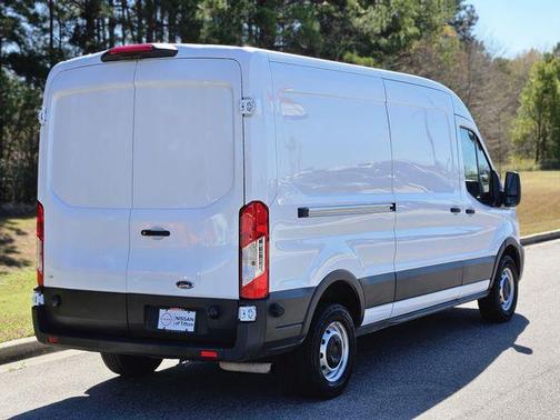 2024 Ford Transit-250 148 WB Medium Roof Cargo