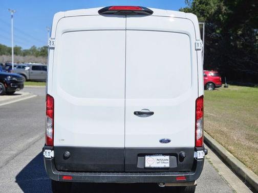 2024 Ford Transit-250 148 WB Medium Roof Cargo