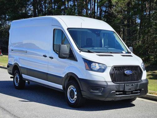 2024 Ford Transit-250 148 WB Medium Roof Cargo