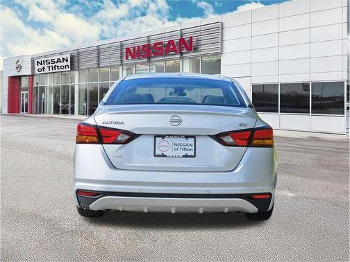 Brilliant Silver Metallic 2024 Nissan Altima 2.5 SV