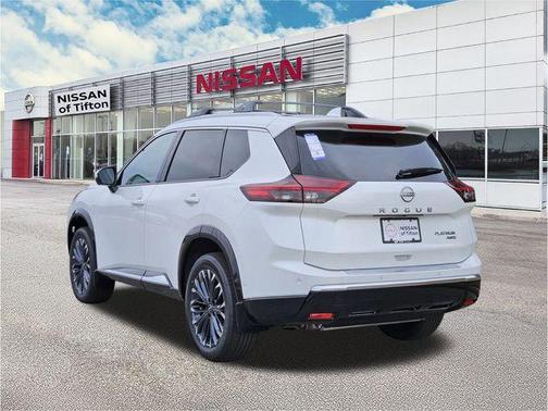 Everest White P 2026 Nissan Rogue Platinum