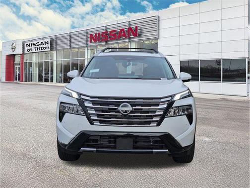 Everest White P 2026 Nissan Rogue Platinum