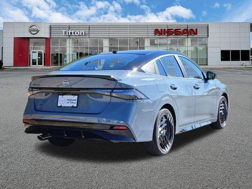 2t Gry Blk Roof 2026 Nissan Sentra SR