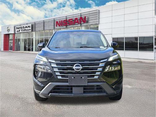 Black 2024 Nissan Rogue SV