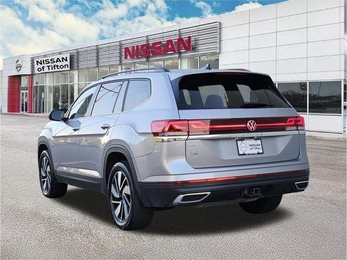 Silver Mist Metallic 2025 Volkswagen Atlas 2.0T SE w/Technology