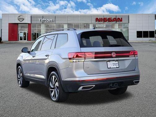 Silver Mist Metallic 2025 Volkswagen Atlas 2.0T SE w/Technology