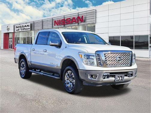 2019 Nissan Titan Platinum Reserve