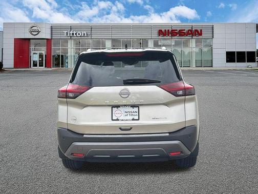 2 Tone Champagne Black Roof 2023 Nissan Rogue SL