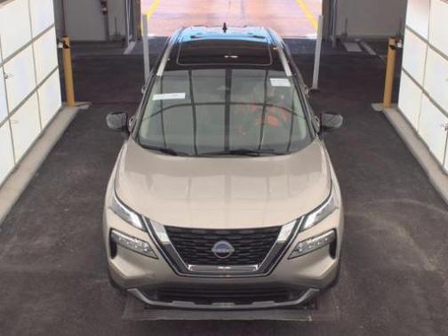 2 Tone Champagne Black Roof 2023 Nissan Rogue SL