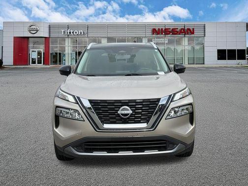2 Tone Champagne Black Roof 2023 Nissan Rogue SL