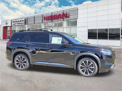 Black 2026 Nissan Pathfinder Platinum