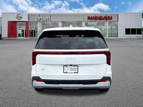 Snow White Pearl 2025 Kia Carnival LXS