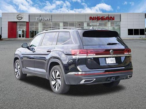 Deep Black Pearl Effect 2025 Volkswagen Atlas 2.0T SE w/Technology