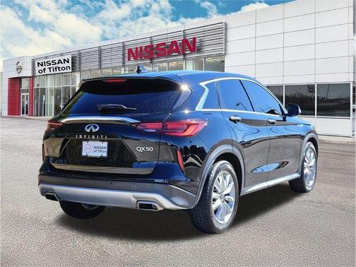 2022 INFINITI QX50 Pure