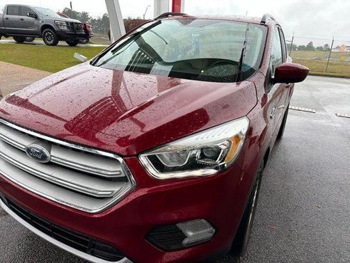 Ruby Red Metallic 2019 Ford Escape SEL