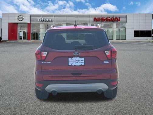 Ruby Red Metallic 2019 Ford Escape SEL