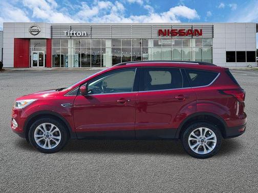 Ruby Red Metallic 2019 Ford Escape SEL